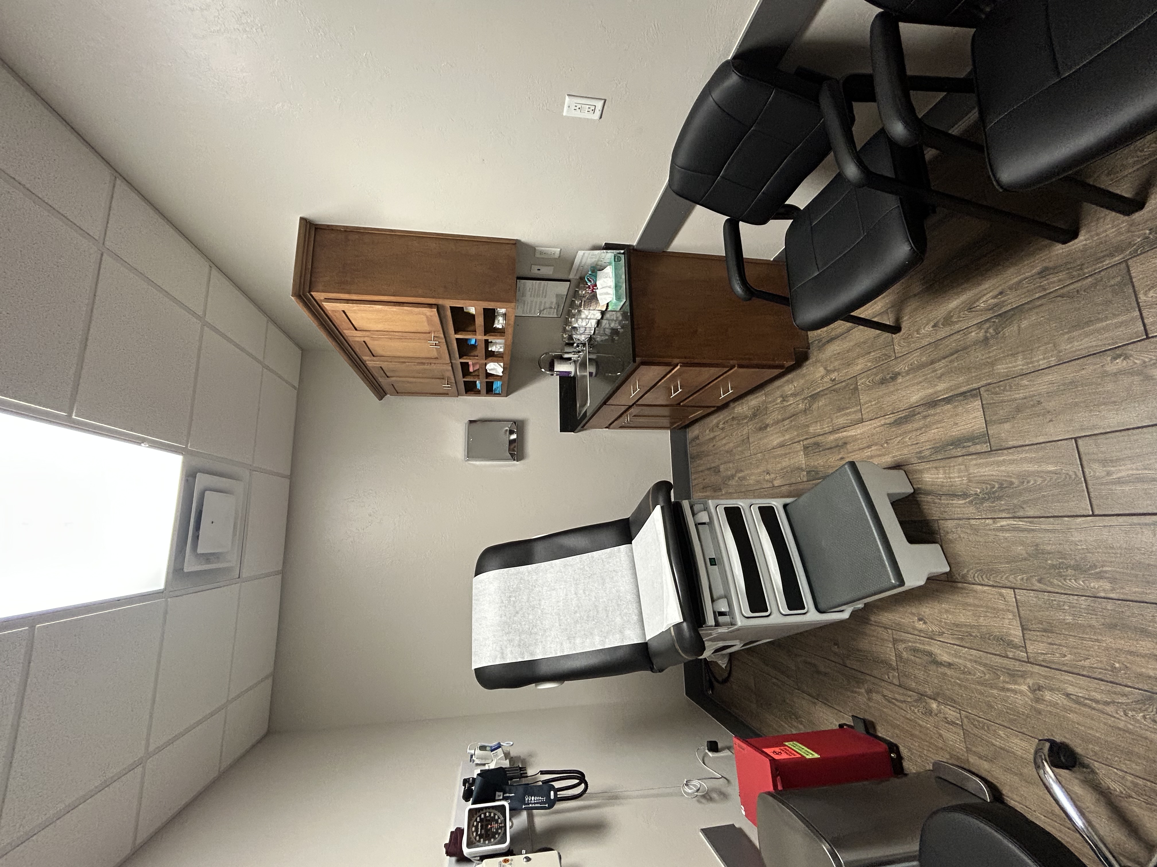 Modern on-site imaging room with X-ray equipment